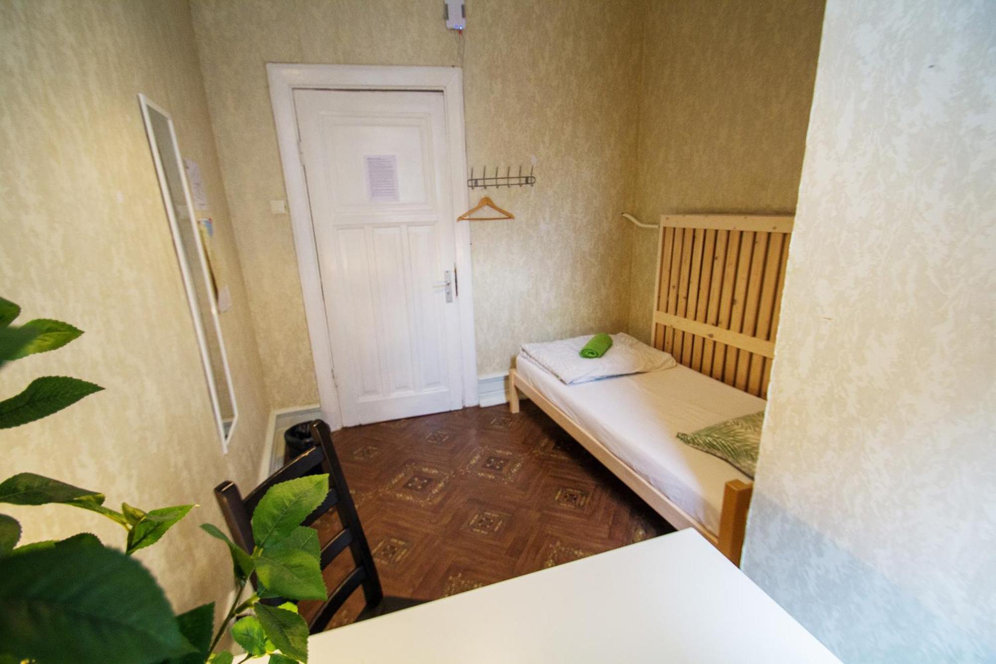 Imaginary Hostel (Adults Only) Tallinn Buitenkant foto