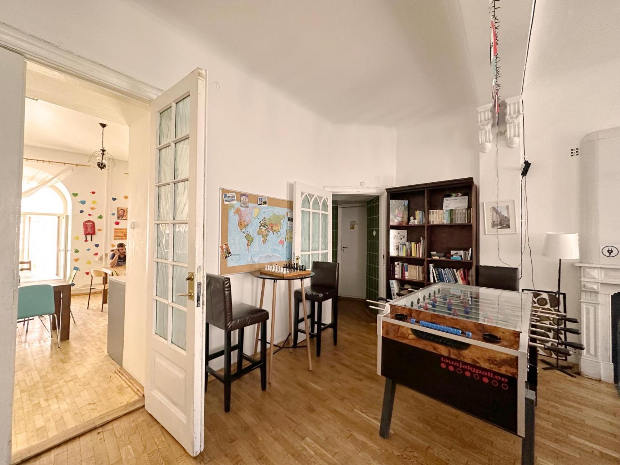 Imaginary Hostel (Adults Only) Tallinn Buitenkant foto