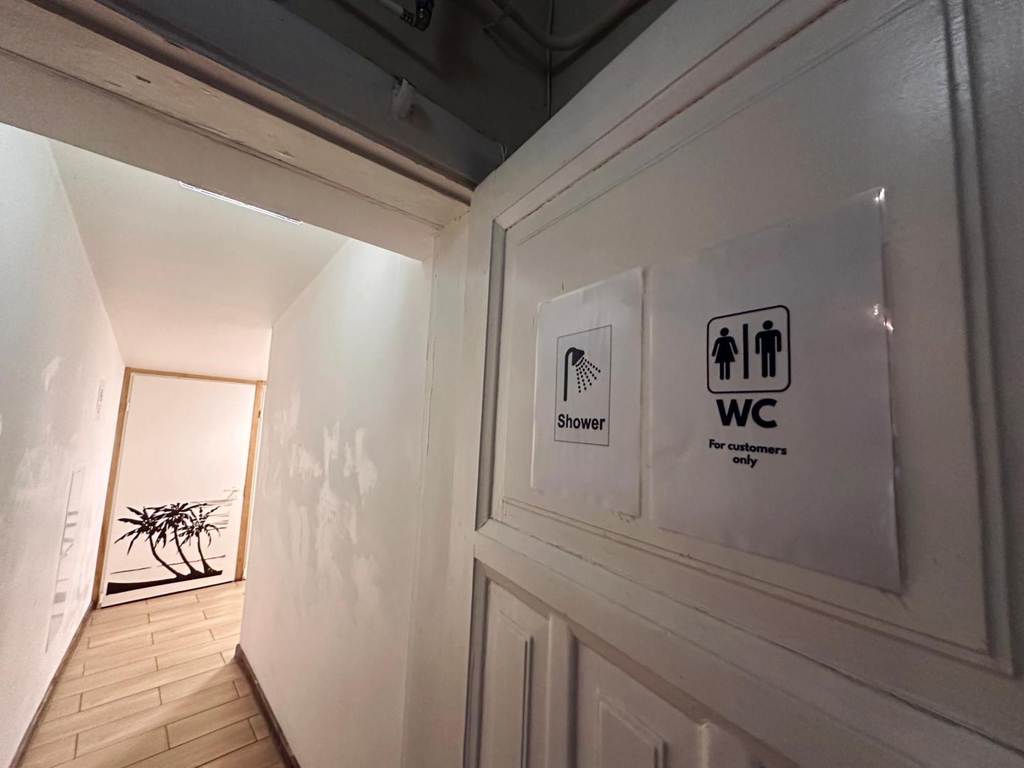Imaginary Hostel (Adults Only) Tallinn Buitenkant foto